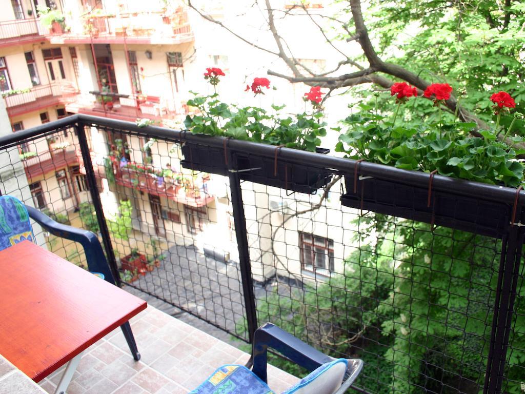 Arriva Balcony Studio Budapest Rum bild